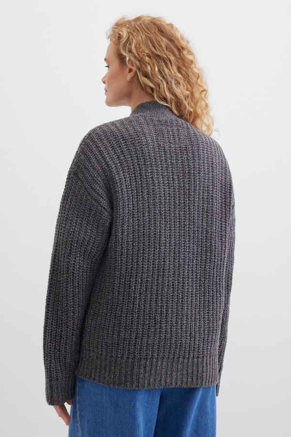 Кардиган вязаный