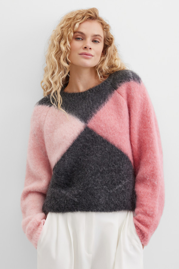 Джемпер вязаный