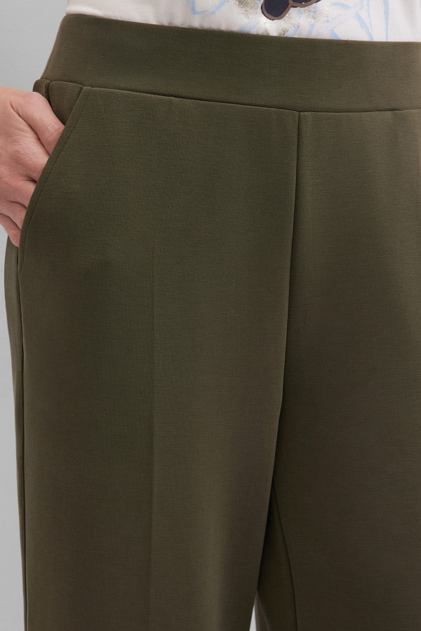 Брюки трикотажные широкие