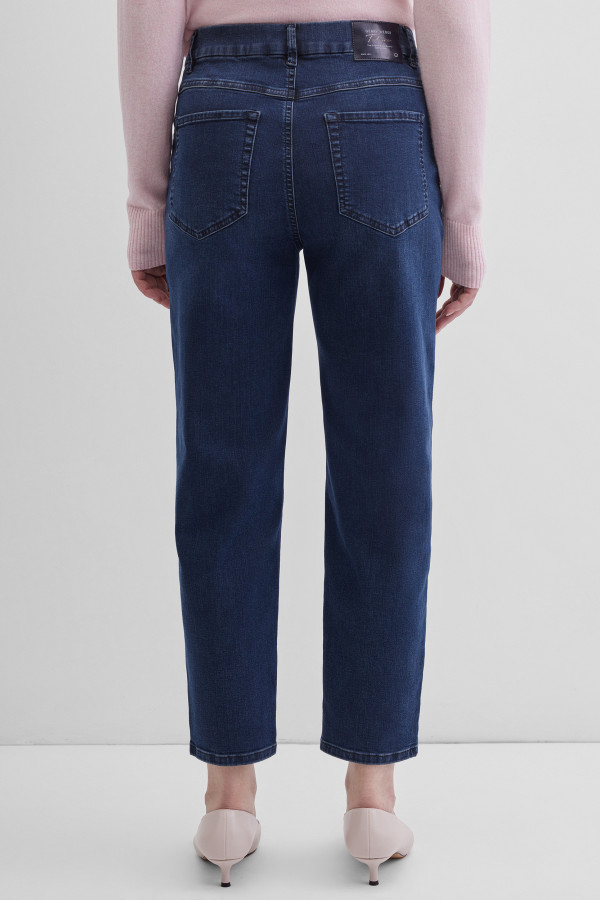 Джинсы свободного кроя