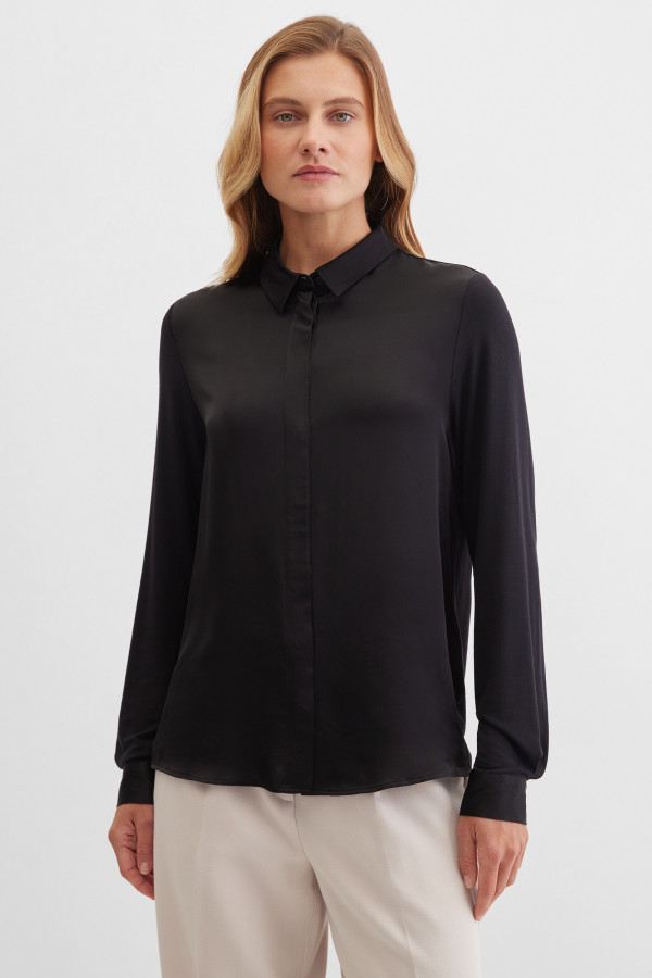 Блузка с длинным рукавом