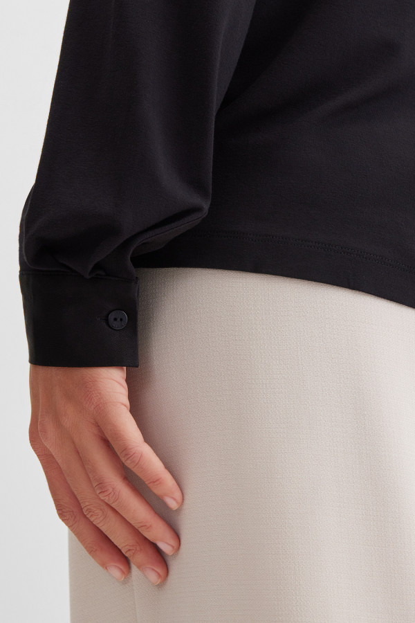 Блузка с длинным рукавом