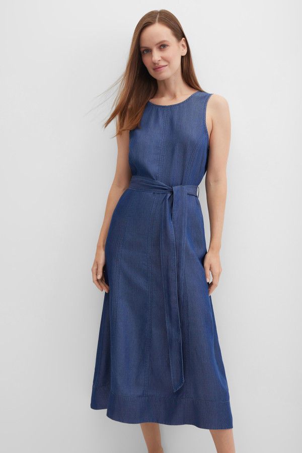 Платье без рукавов