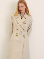 Плащ двубортный