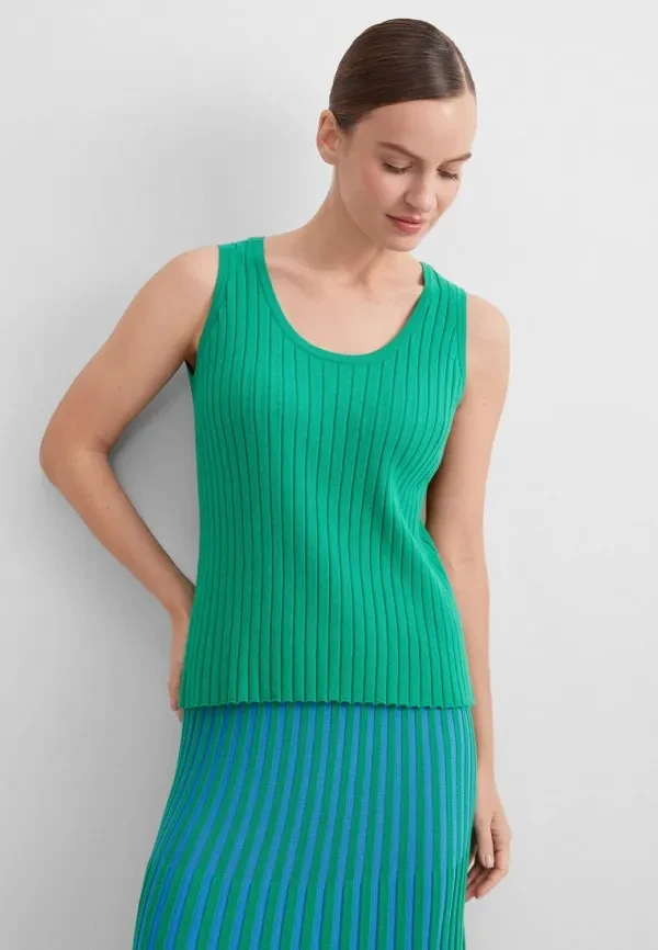 Топ трикотажный