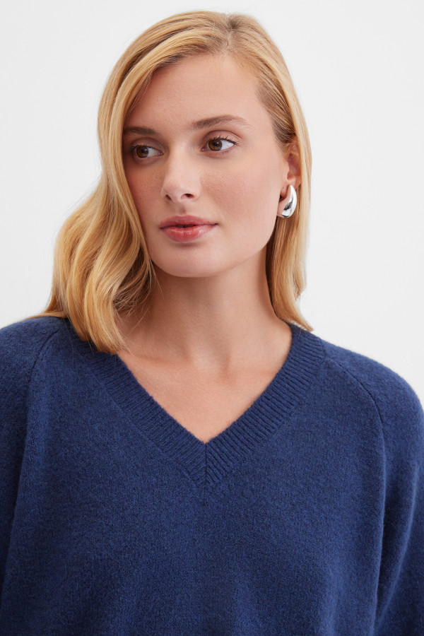 Пуловер прямого кроя