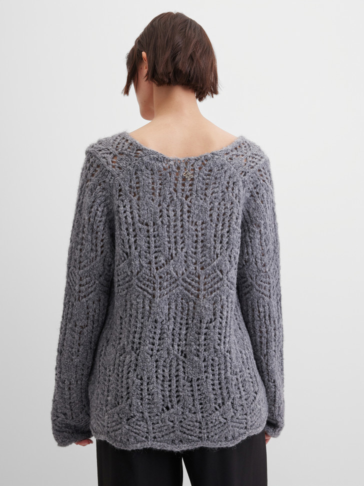 Пуловер фактурной вязки