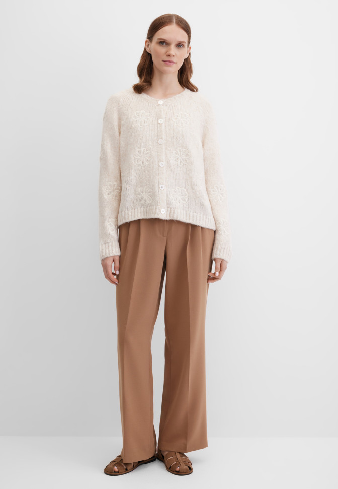 Кардиган вязаный