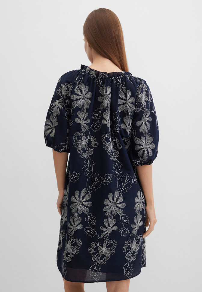 Платье с рукавами-реглан