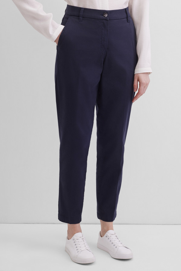 Брюки прямого кроя с карманами