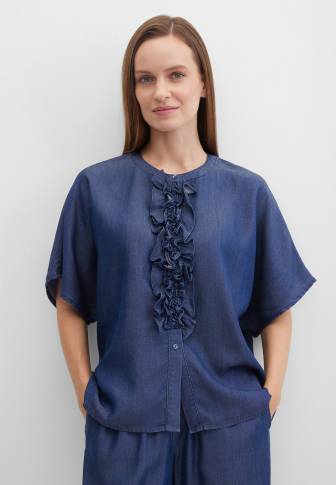 Блузка с рюшами