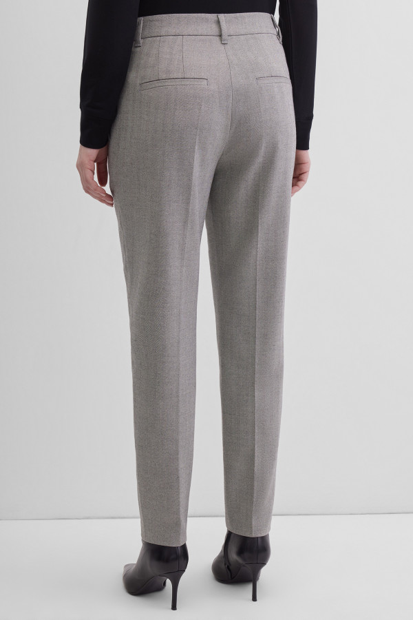 Брюки прямого кроя со стрелками