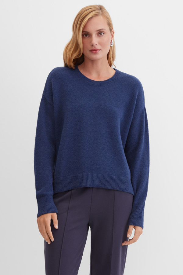 Джемпер укороченного кроя