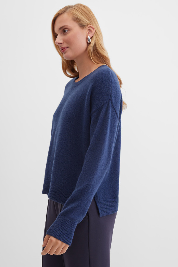 Джемпер укороченного кроя