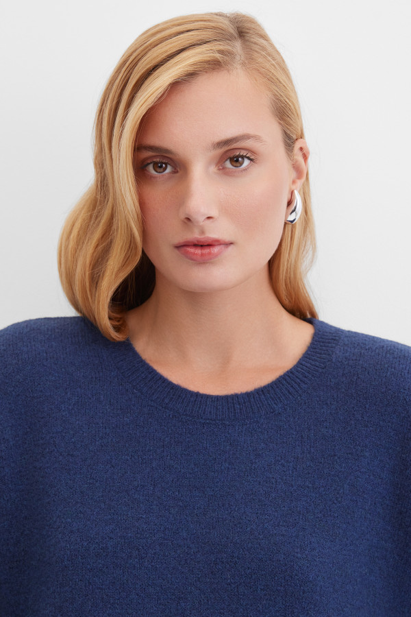 Джемпер укороченного кроя