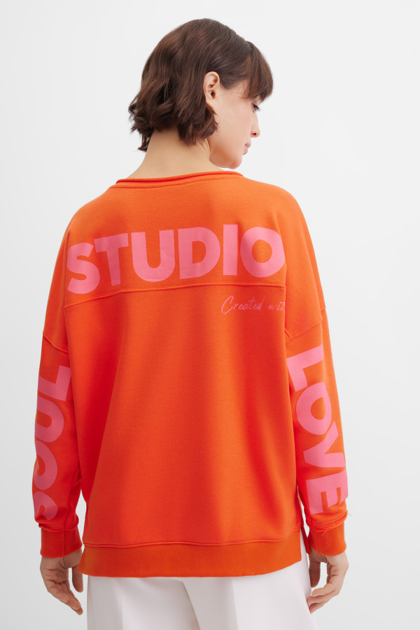 Свитшот оверсайз