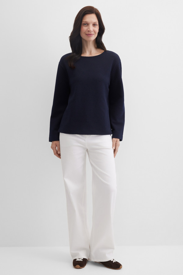 Свитшот из фактурного трикотажа