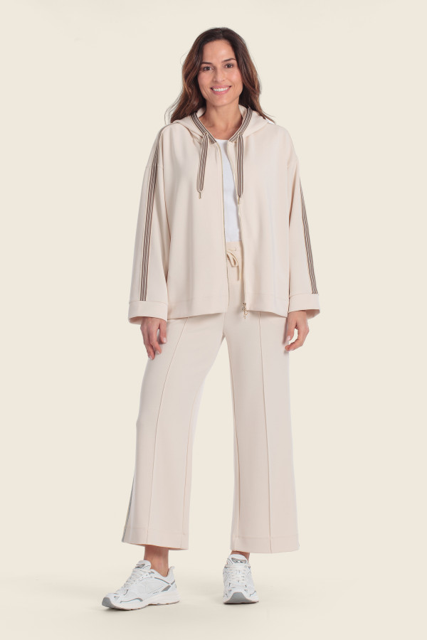 Толстовка с капюшоном