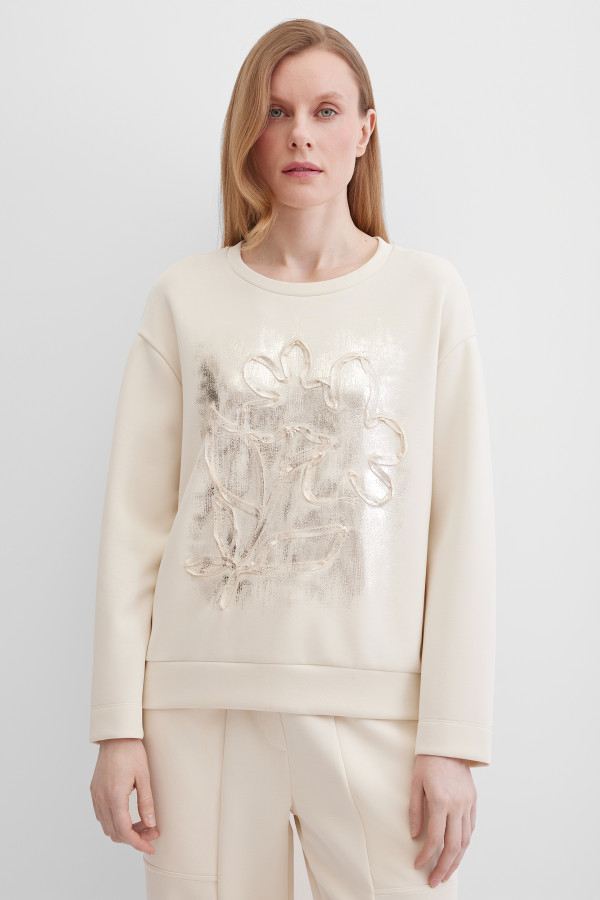 Свитшот с аппликацией