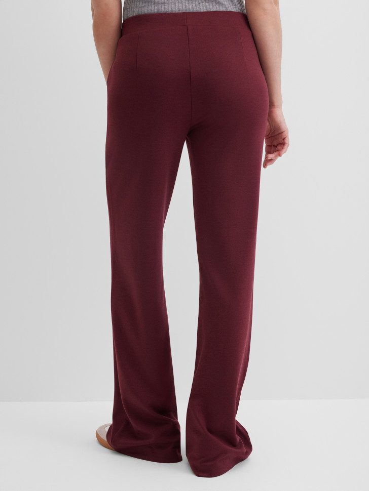 Брюки трикотажные с прошитыми стрелками