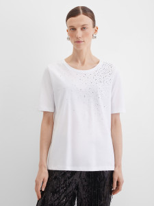 Футболка с декором