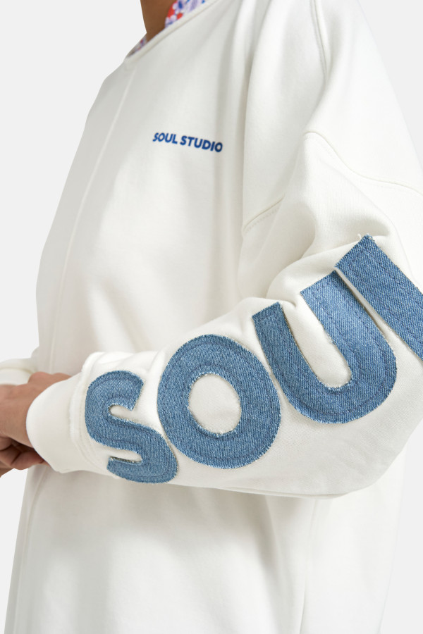 Свитшот оверсайз