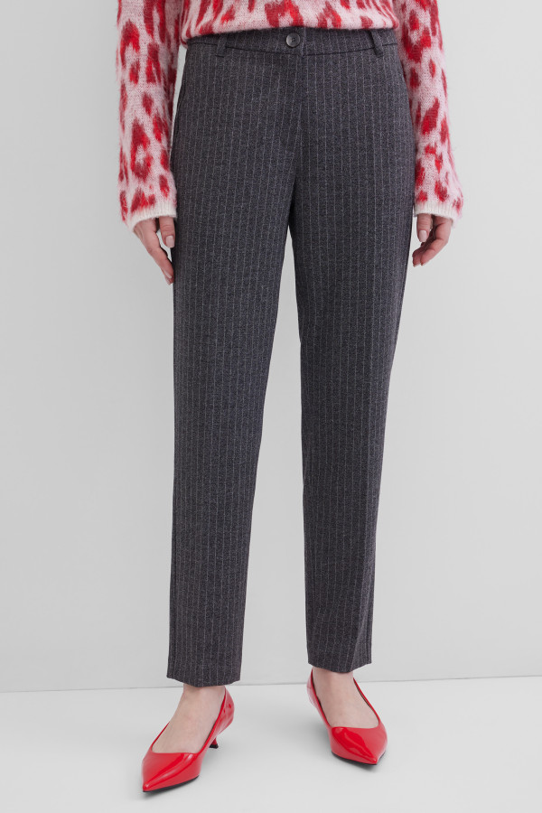 Брюки трикотажные, прямые, со стрелками