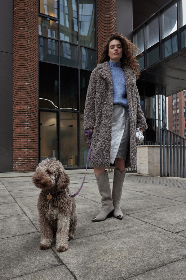 Шуба удлиненная на пуговицах