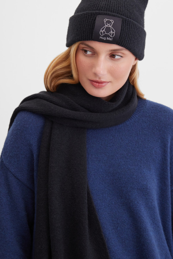 Шапка с шерстью альпаки