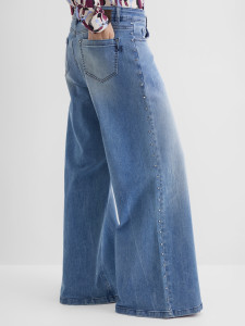 Джинсы широкие