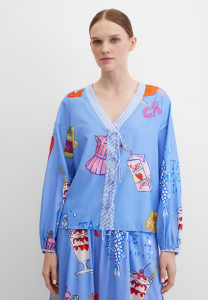 Блузка с длинным рукавом