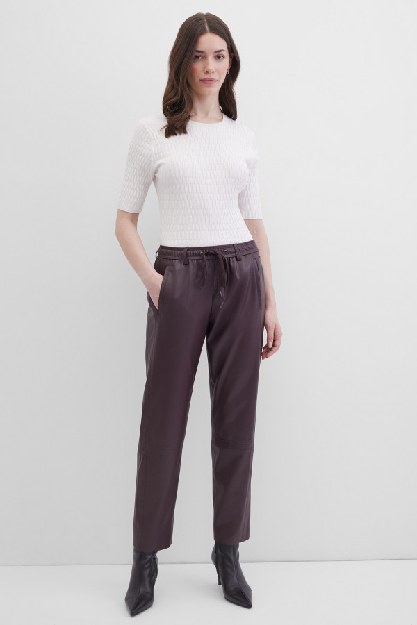 Брюки укороченные из экокожи