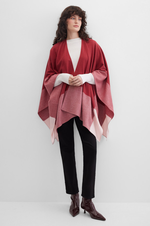 Пончо свободного кроя