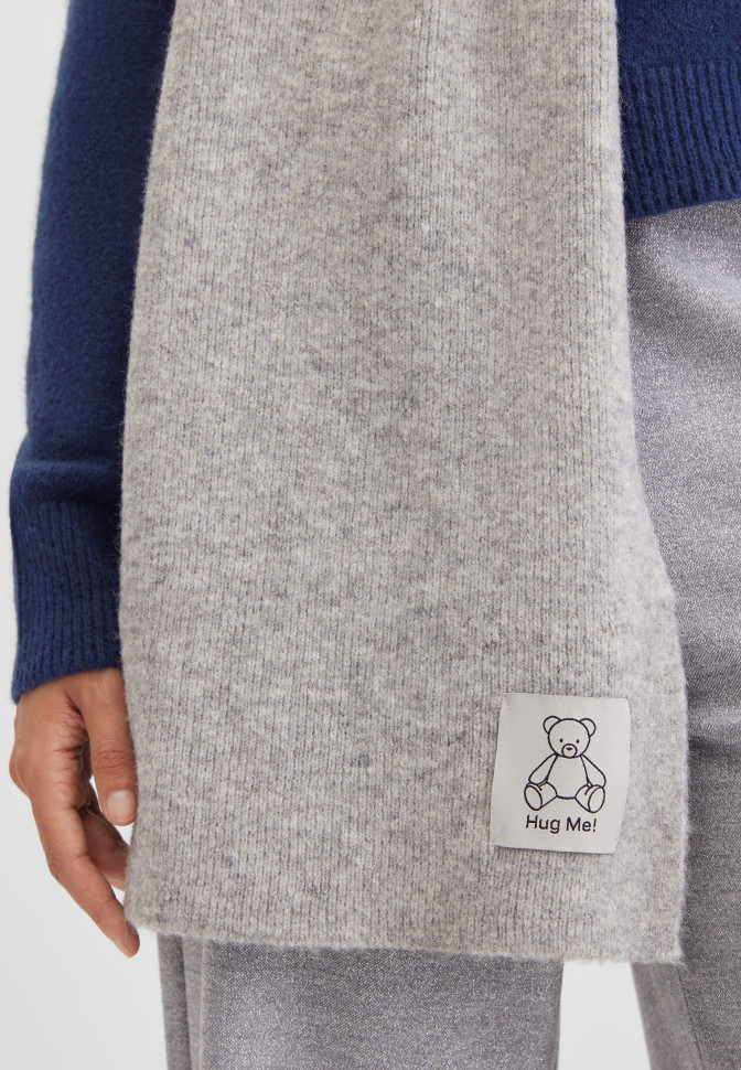 Шарф с рисунком