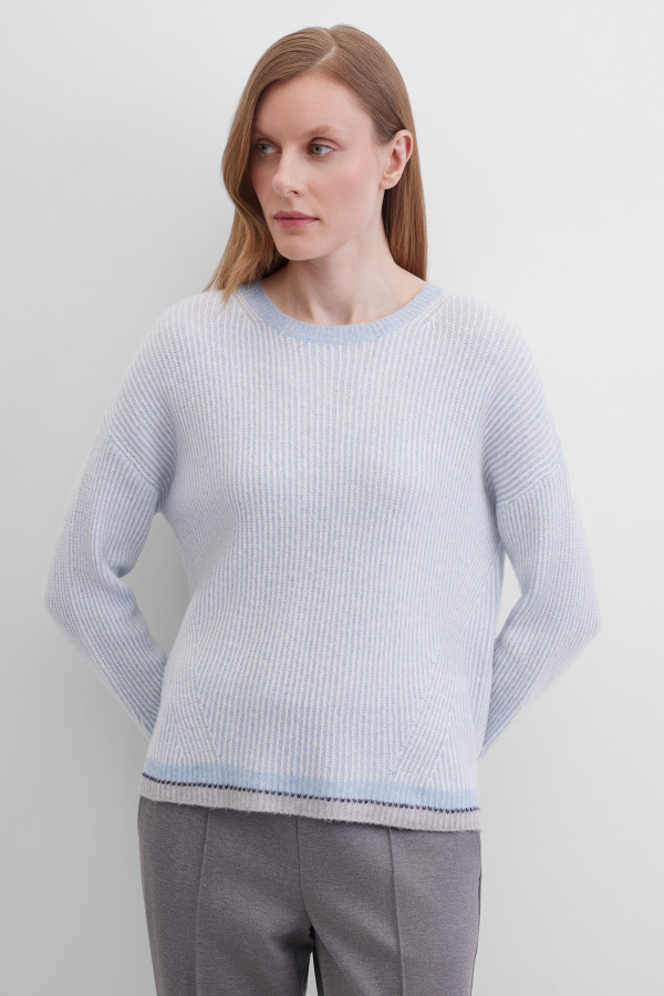 Джемпер с имитацией второго слоя