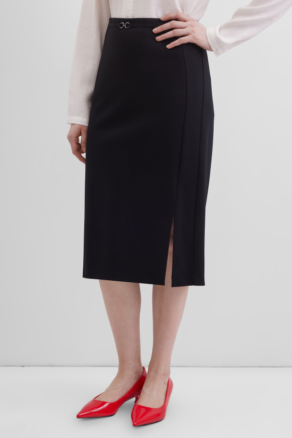 Юбка трикотажная с разрезом