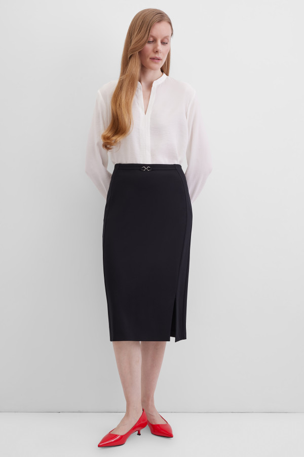 Юбка трикотажная с разрезом