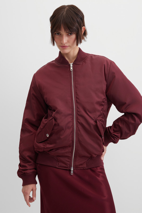 Куртка-бомбер