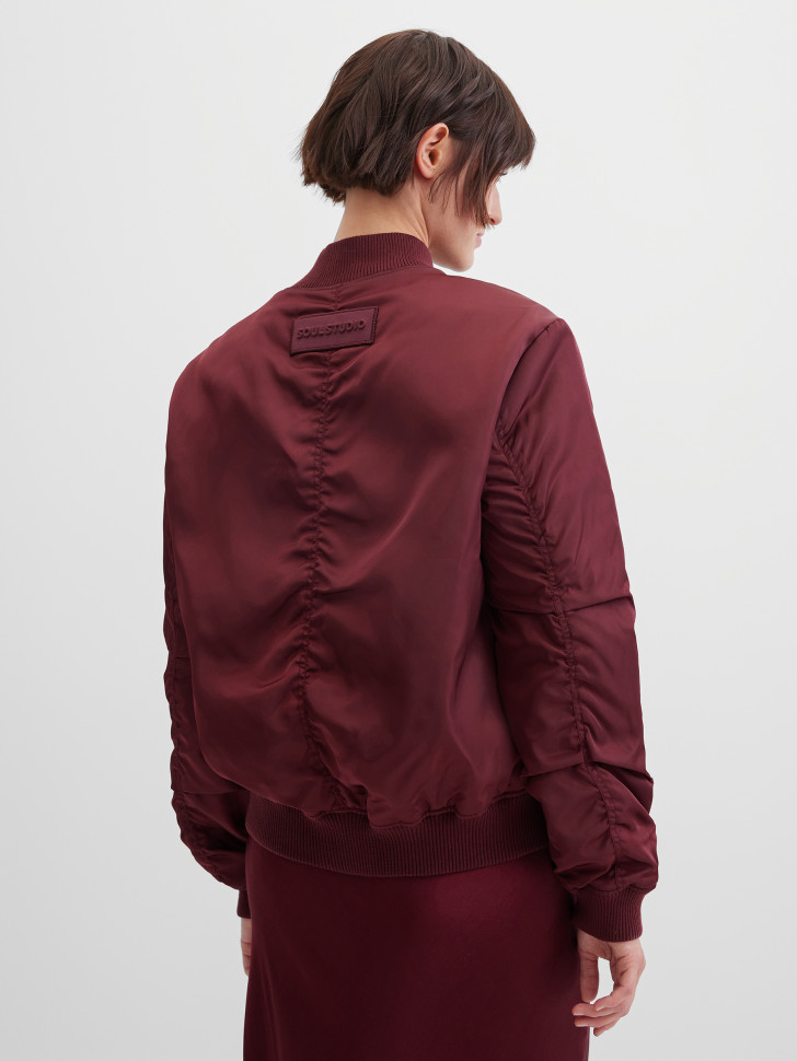 Куртка-бомбер