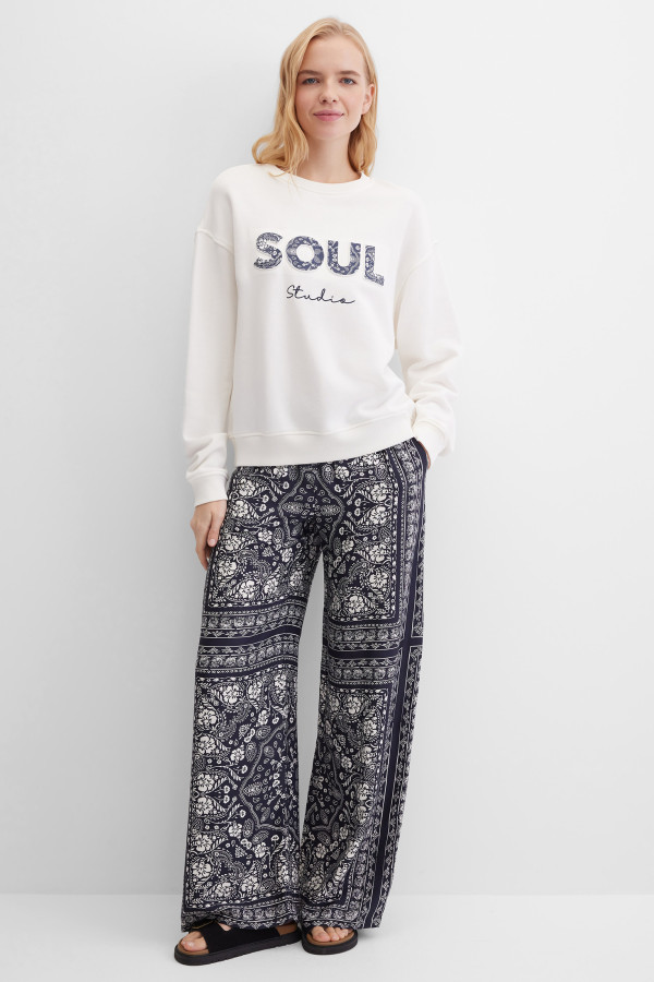 Свитшот свободный