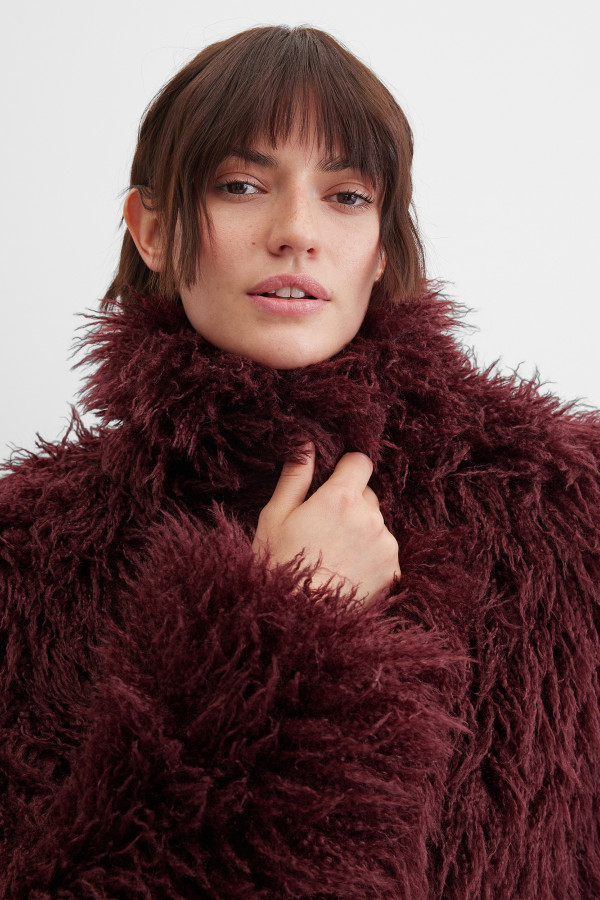 Шуба из искусственного меха