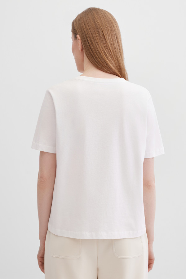 Футболка с принтом и пайетками