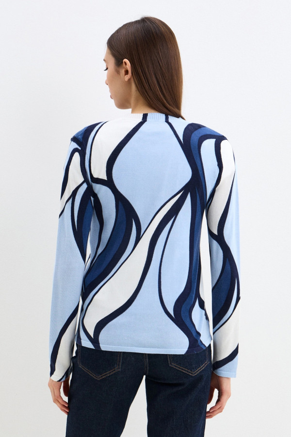 Пуловер с V- вырезом