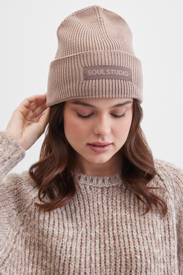 Шапка вязаная