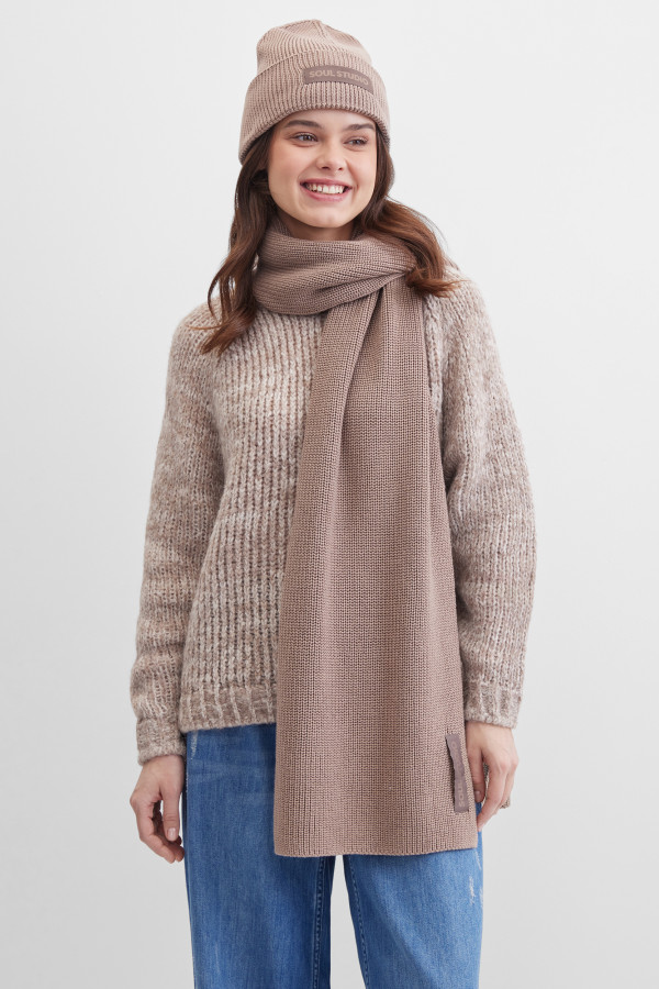 Шапка вязаная