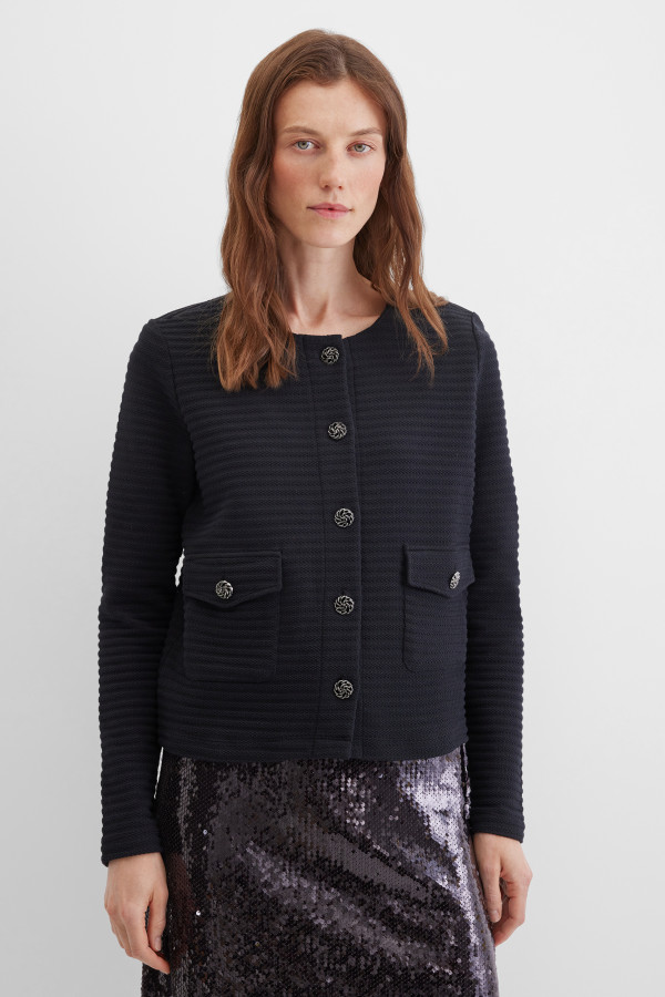 Жакет с карманами