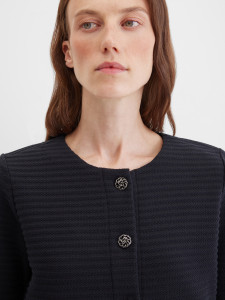 Жакет с карманами