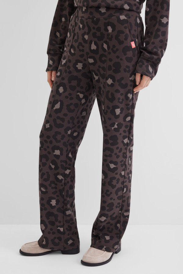 Брюки трикотажные