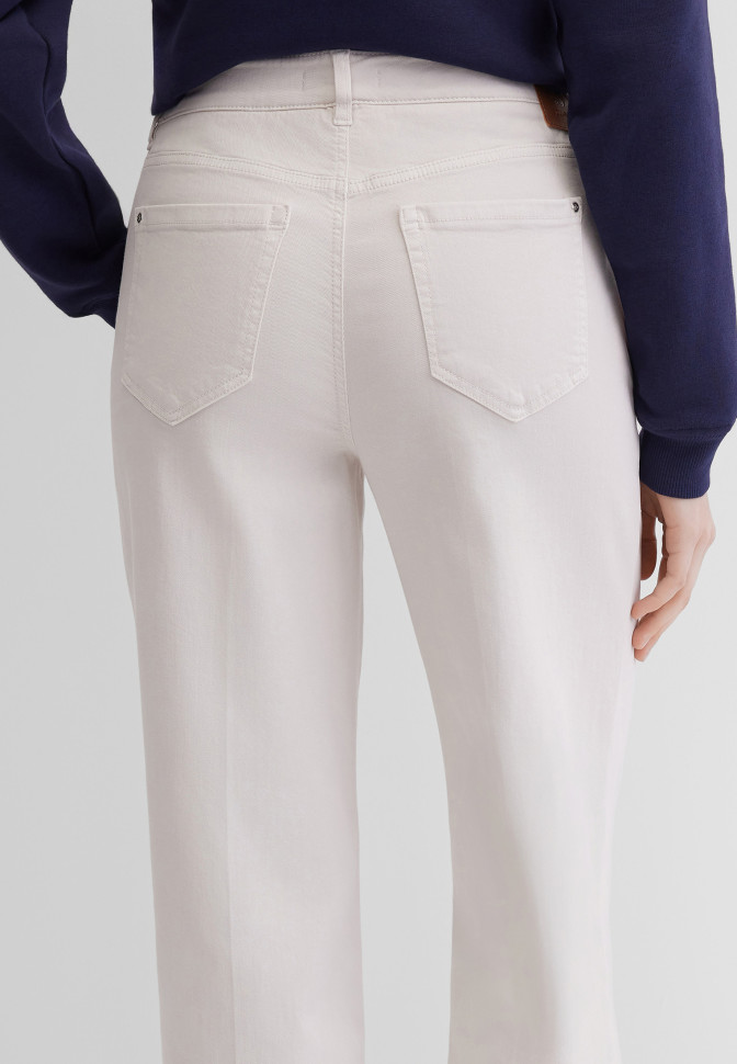 Джинсы с кокеткой