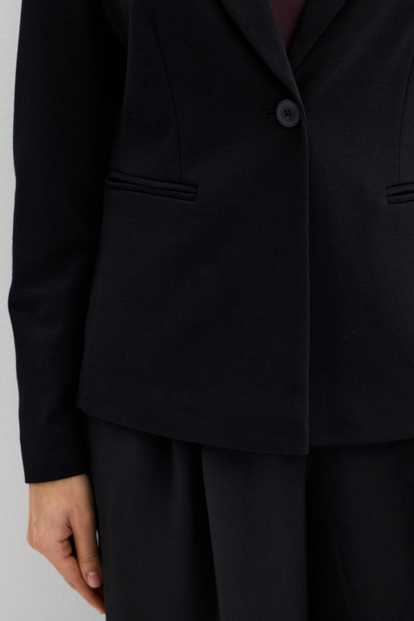 Жакет трикотажный